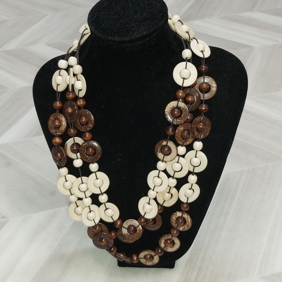 Jewelry - 💢SOLD💢Beaded beauty...handmade from coconut shell